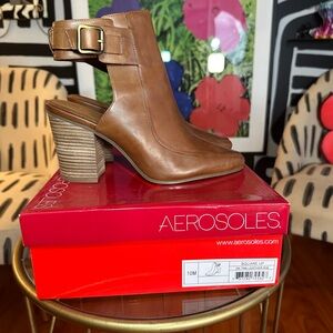 AEROSOLES SQUARE UP DARK TAN OPEN HEEL BOOTIE SZ 10